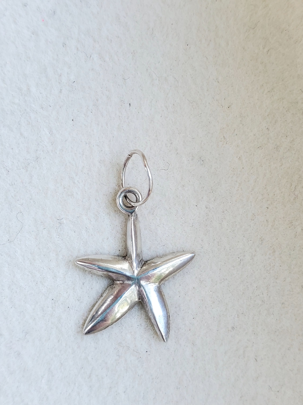 Sterling Silver Starfish Pendant - 0.55 g